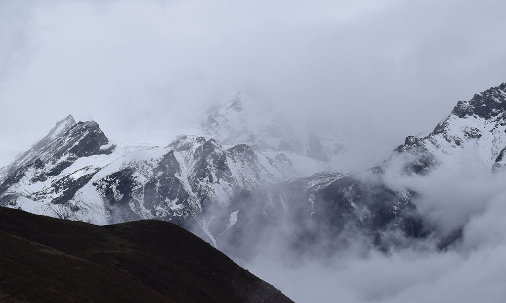 lantang trek in summer/monsoon