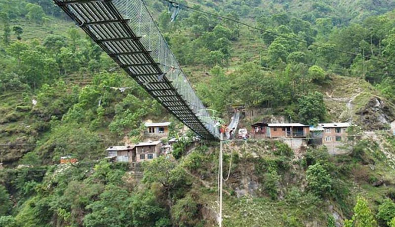 Bungee jumping in Nepal